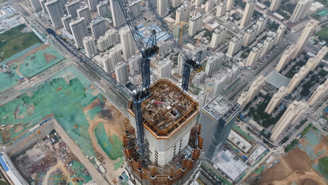 爱建高楼的绿地，旗下超400米高楼现状：部分推迟交付