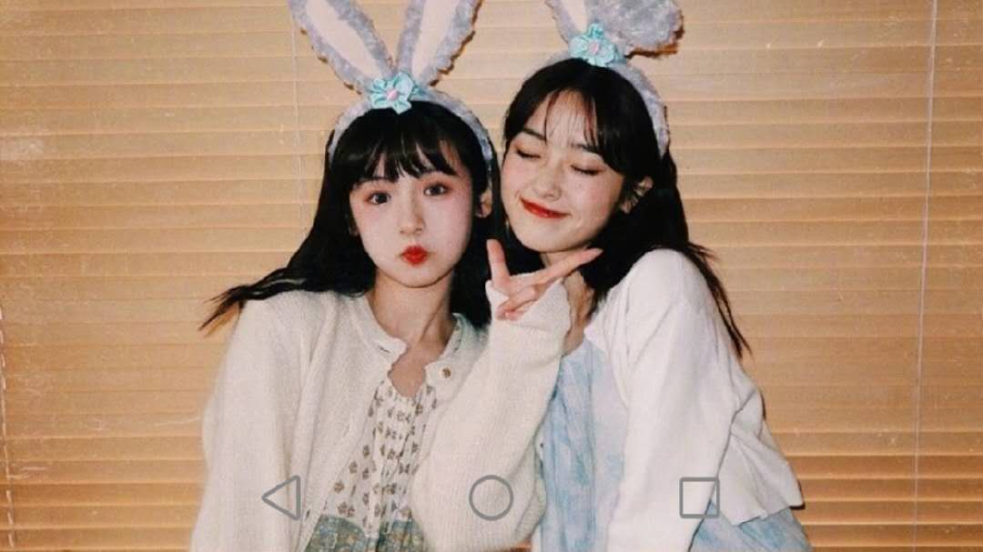 你竟嫉妒朋友？真是可笑，他发光时你却在数阴影，连羡慕都配不上。