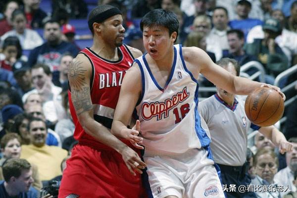 王治郅为什么没得到nba戒指(王治郅在NBA的单场最高数据，21分7板3盖帽，差点也能拿到戒指)