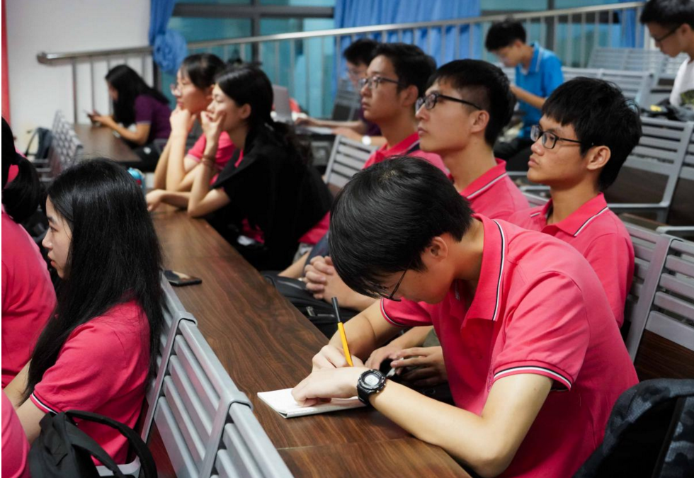 江苏“低调”的二本大学，就业率高达86.59%，毕业就有望成公务员