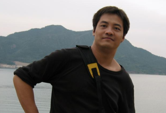 曾经的高考状元黎力，抢银行被判刑10年，出狱后考进985院校