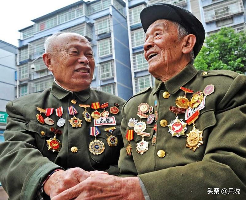 林彪三三制，抗美援朝登峰造极，二野“小兵群”，显威上甘岭