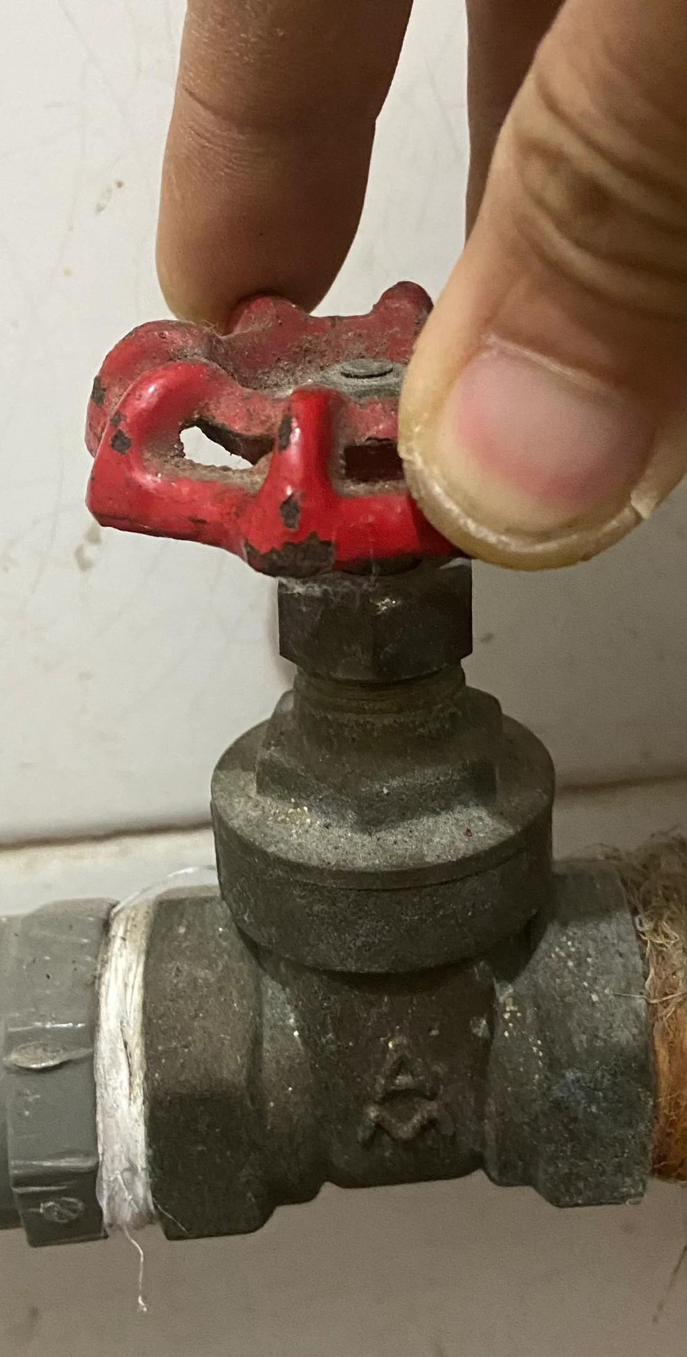 水龙头的更换（您的方法操作，正确了吗？）??