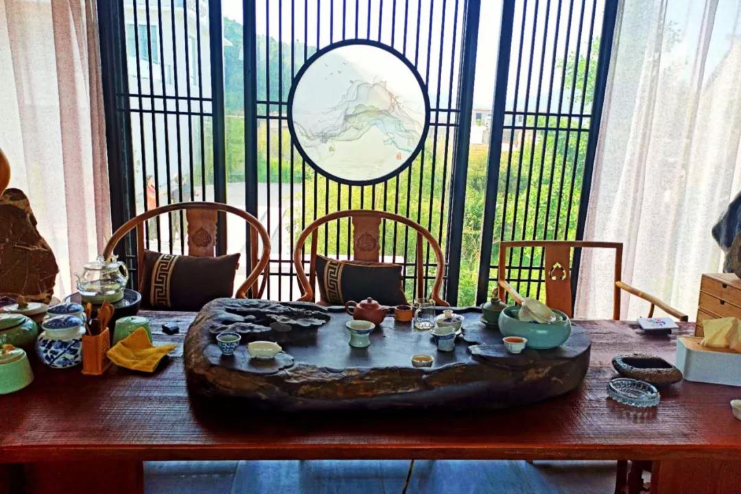 花筑·柒舍民宿｜旧厂房改造南山最美手绘平台