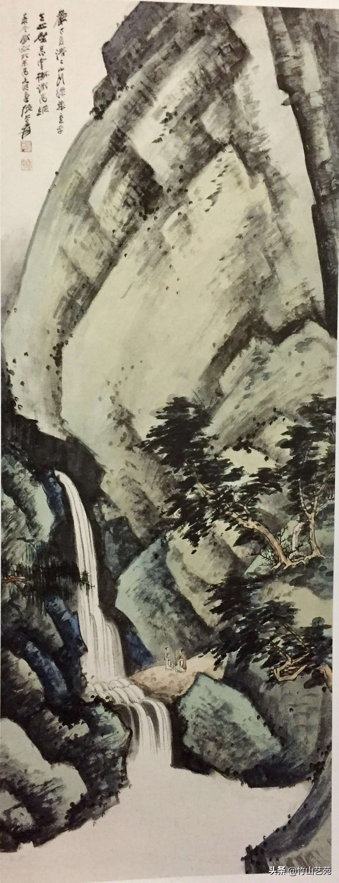 想不到正规出版社出版的《张大千精品集》也有疑似张大千的假画