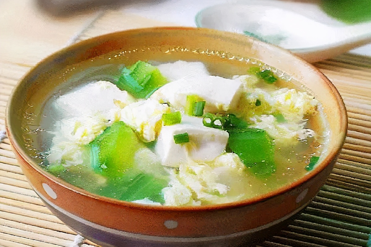 简单易做的白菜炖豆腐(简单易做的白菜炖豆腐怎么做)