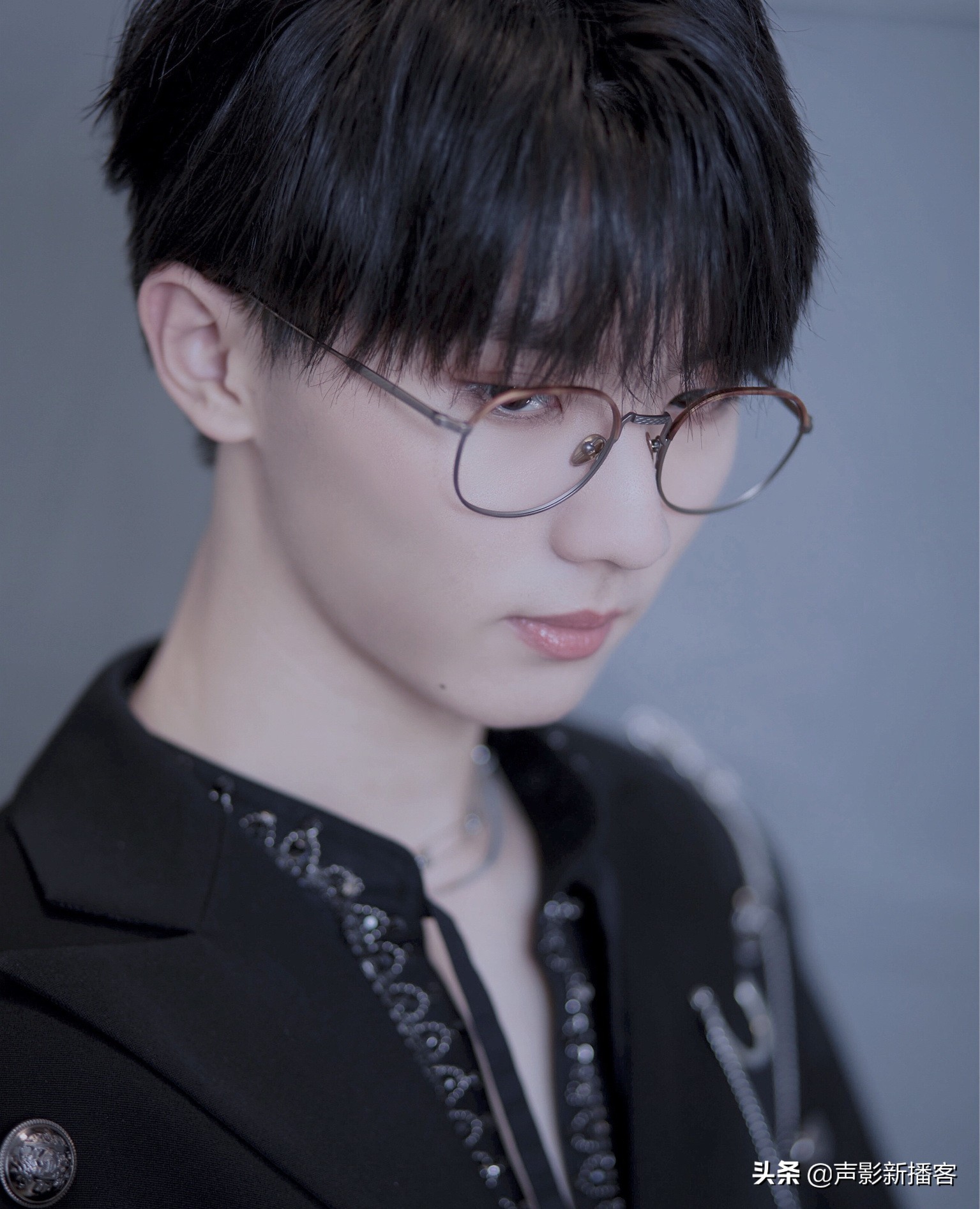 中戏表演专业成绩全国第6，自曝高考成绩未达标，马嘉祺非常抱歉