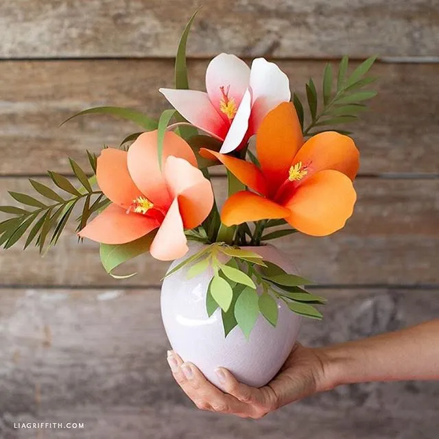 不起眼的彩纸剪开粘起来,简单几步就能造花,纸艺手工花附教程