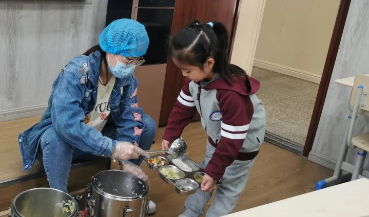 好习惯，伴成长——记华中附小一年级“一日常规”评比活动