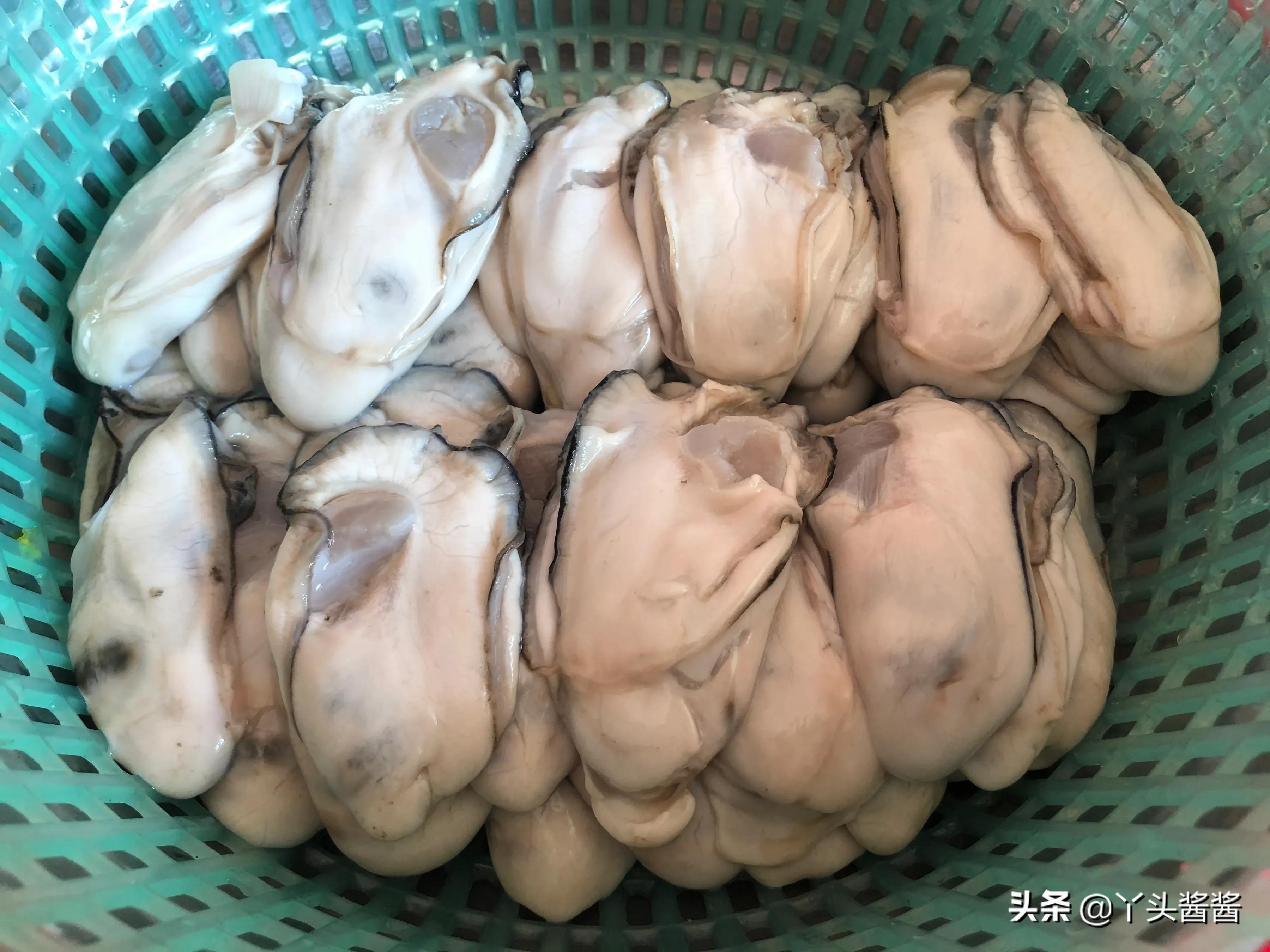 生蚝怎么处理干净（面粉+剩米饭一起洗效果不错）