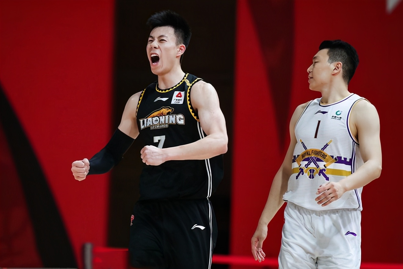 ncaa和cba哪个更好(这就是中美篮球的差距！张镇麟NCAA不起眼，回国却成巨星胚子)