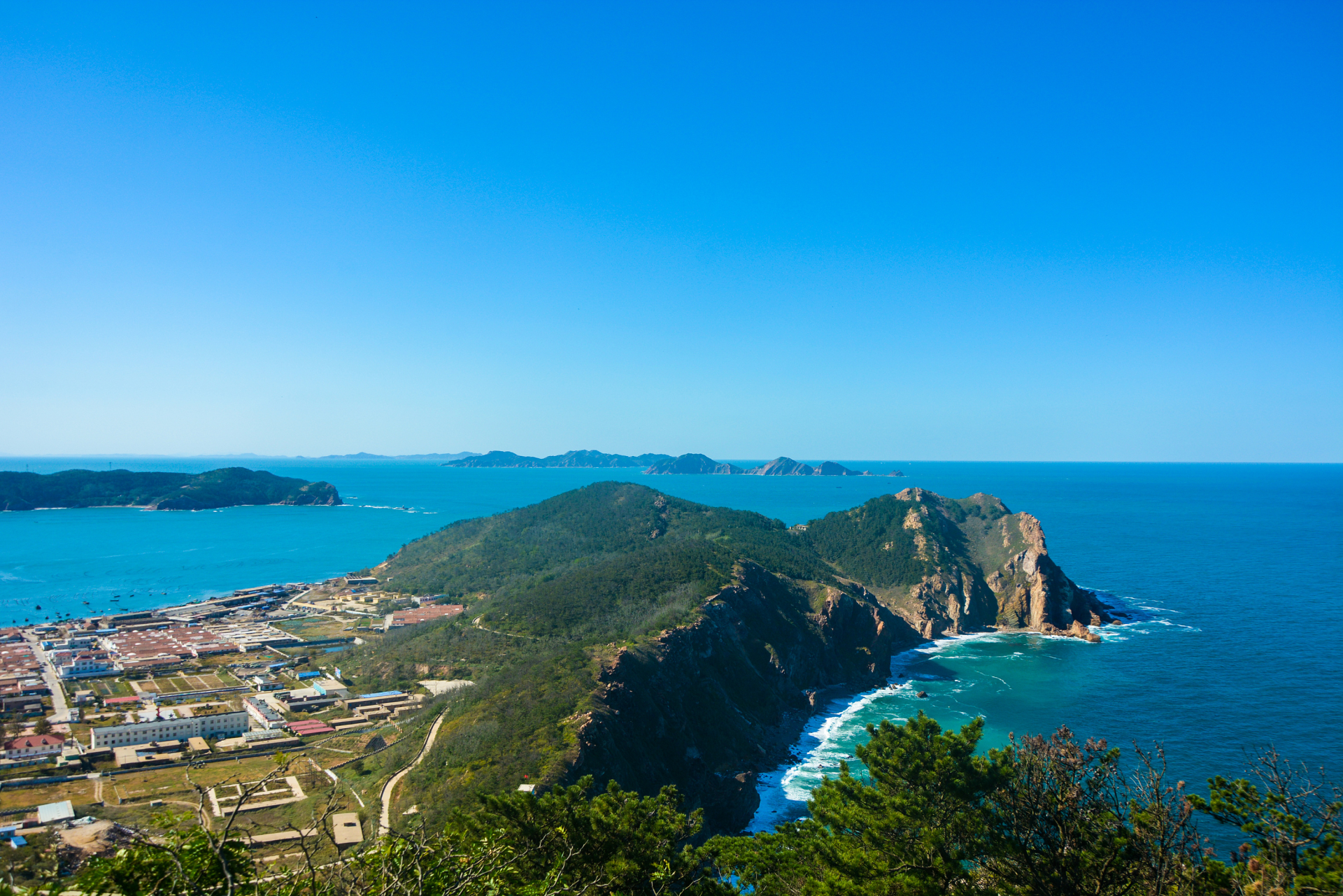 渤海为我国内海，外国船只无权擅入，要多亏山东一座小岛