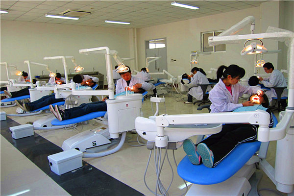 威海卫校2021年招生简介