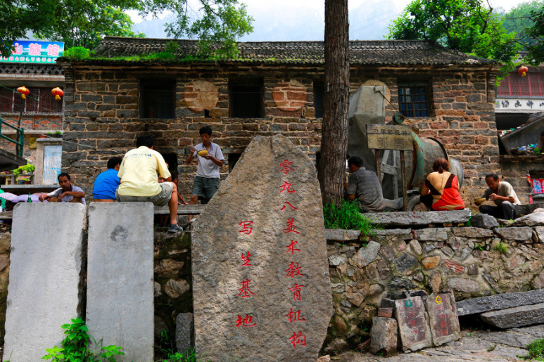 我国“神奇”的三大村庄，一个天上，一个地下，还有一个“鬼村”