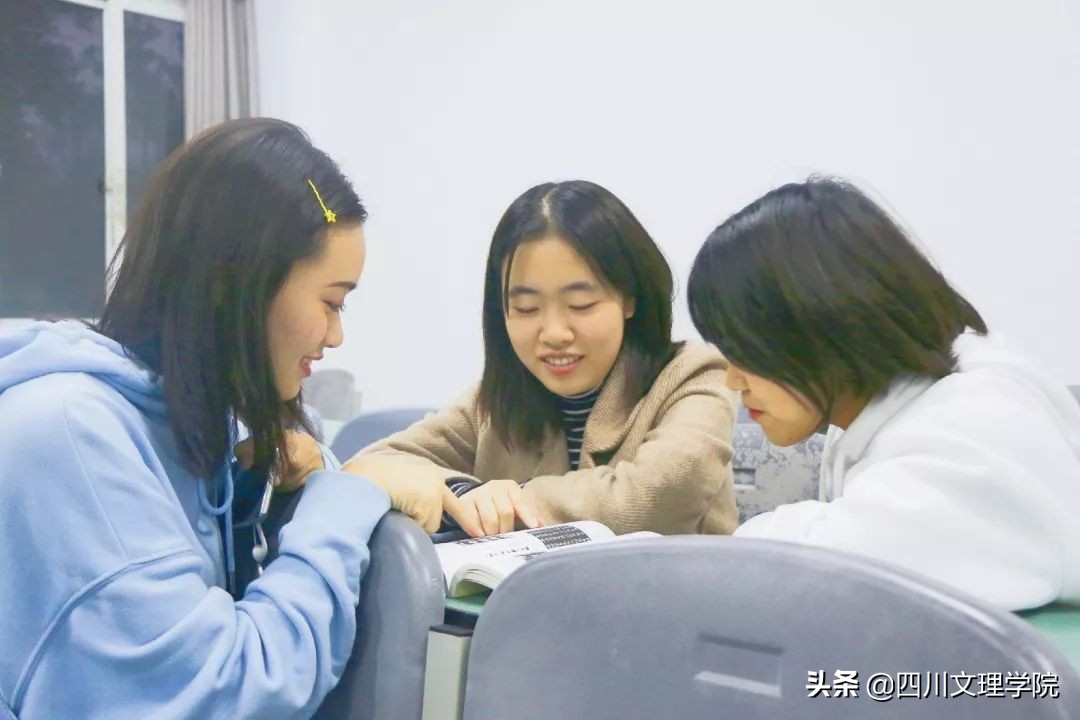 文理“低头族”| 低下头，发现另一个世界