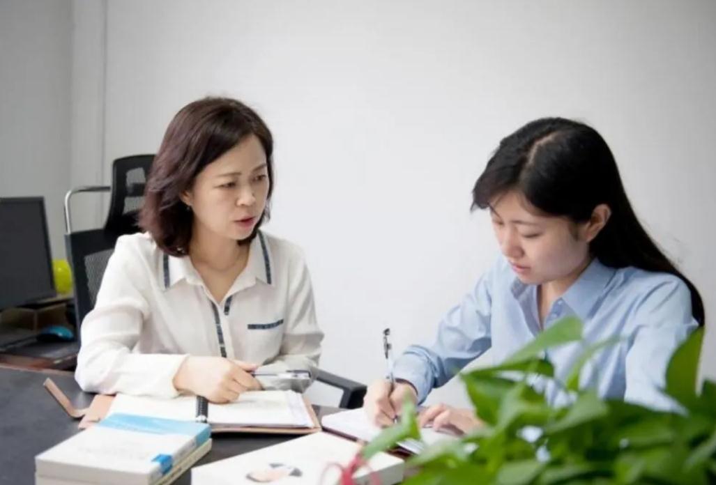 大学毕业后想“留校任职”，需满足三个硬性标准，少一样都没戏