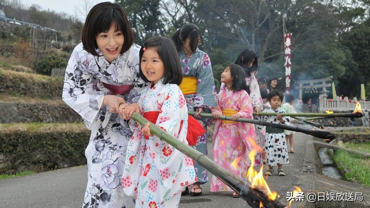天海祐希、大地真央、黑木瞳、檀丽，盘点高人气的宝冢歌剧团OG