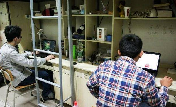 准大一新生，上大学带电脑用处大不大？听听辅导员的意见，很中肯