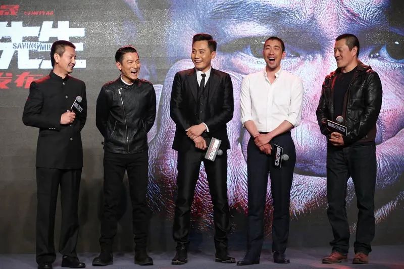 娱乐圈里的10位硬汉演员，每个都值得珍惜，年龄最大的已58岁