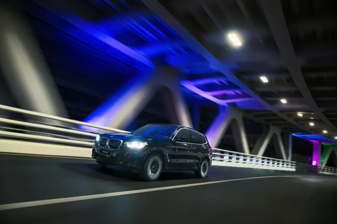 进可攻,退可守,那么多金融方案为什么就选新BMW iX3 悦选明天 Plus