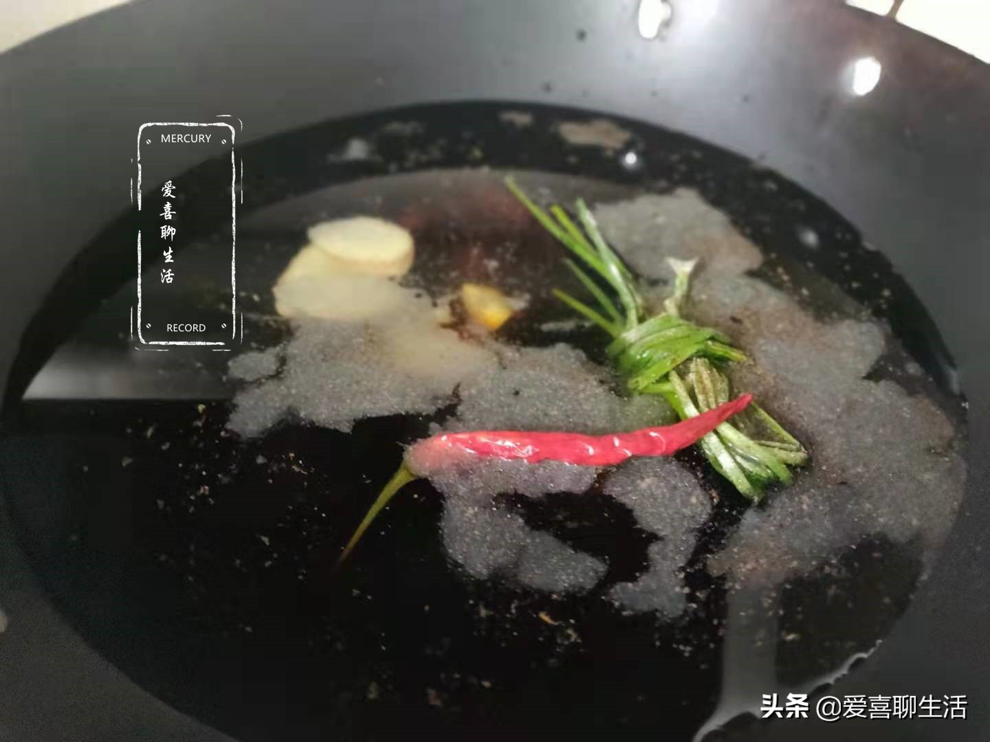 水煮龙虾的做法（教你做出虾肉紧实鲜嫩还不腥的水煮龙虾）