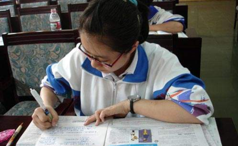 高考新模式3+1+2，究竟要不要选“化学”？不要听老师的建议