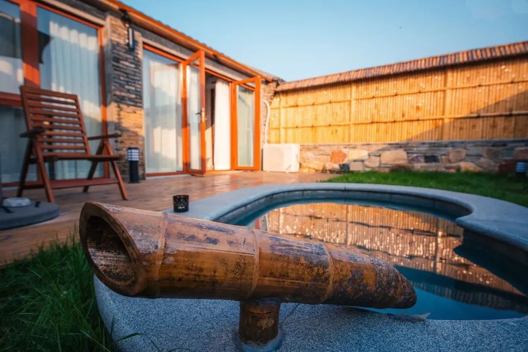 超多活动团建轰趴好去处春天的小筑沐野花草正烂漫,菜地,果园,桃林,大