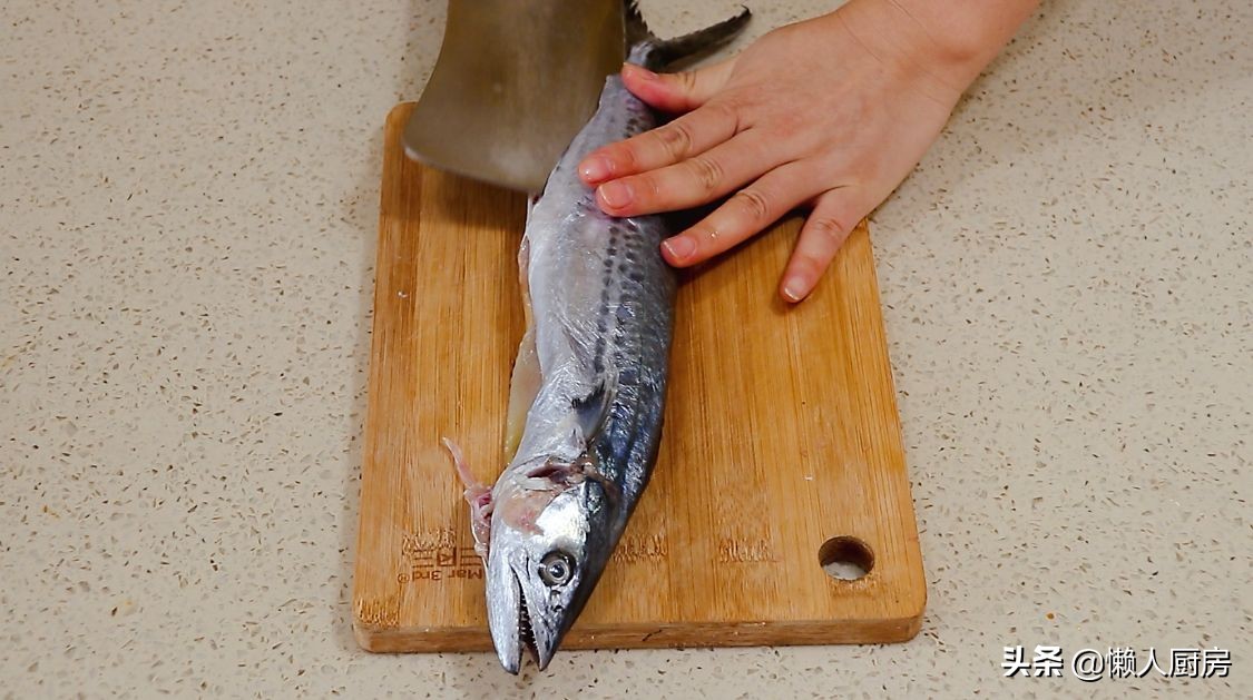 天冷了，我家隔天就用这鱼做鱼丸，每个鱼圆下锅都漂浮，别不会吃