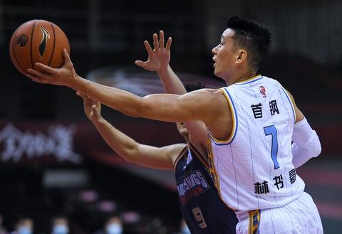 林书豪经过哪些nba球队(9年，8支球队！替补身份赢得冠军，林书豪为篮球梦倾尽所有)