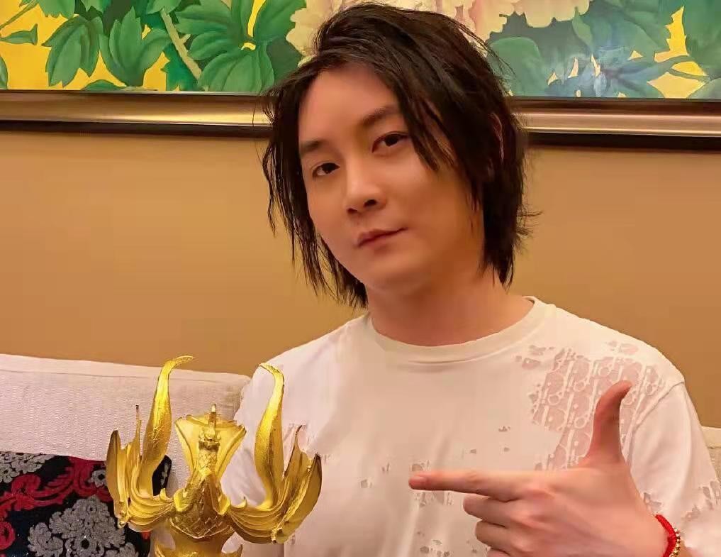 虎牙粉丝最多的主播是谁张大仙人气全网第一