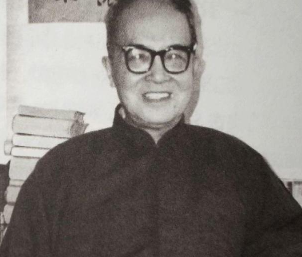 钱钟书去世后，暗恋杨绛的费孝通前来探望，杨绛：别再知难而上了