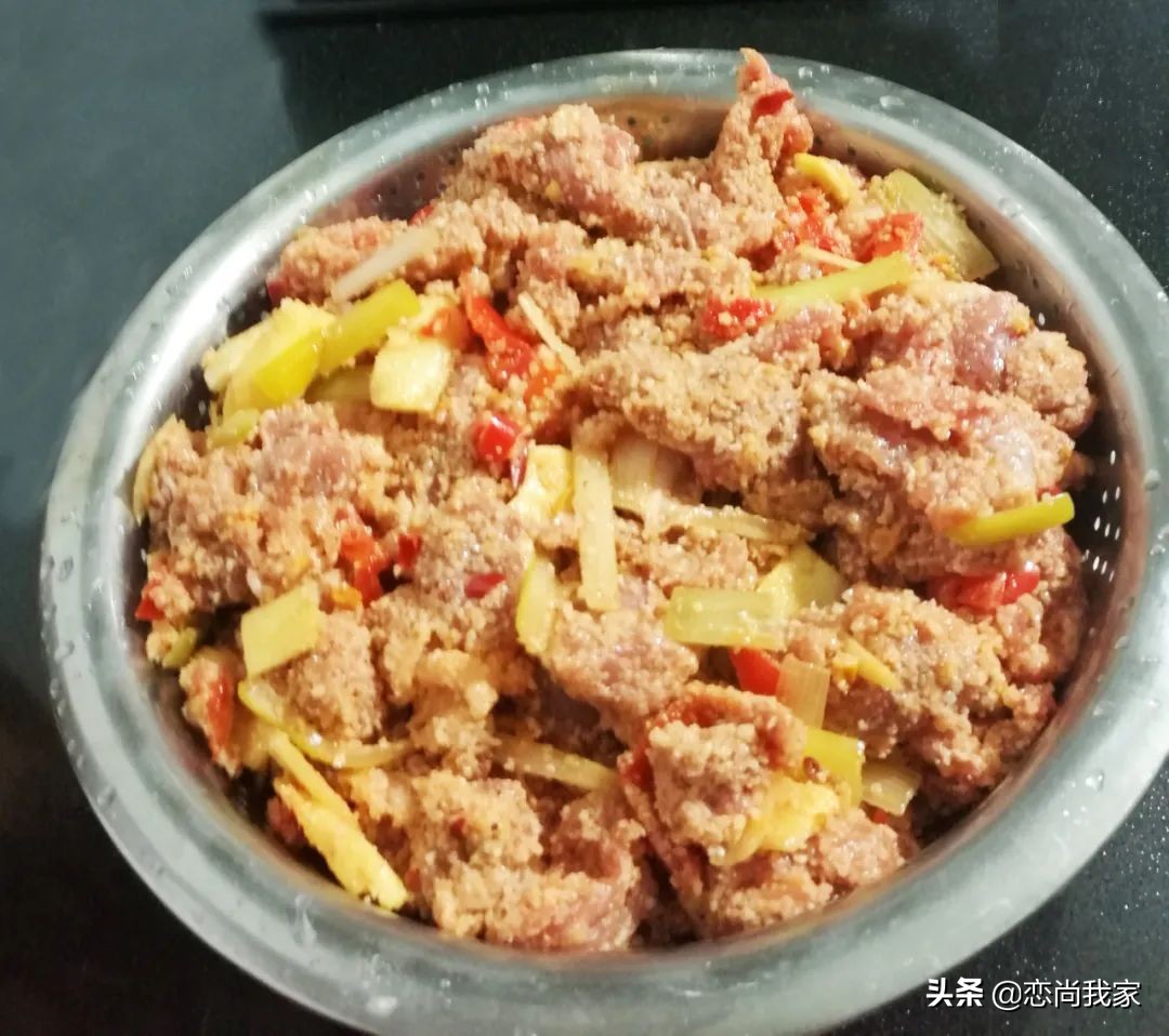 粉蒸羊肉的做法最正宗的做法四川味（11步做出口感好）