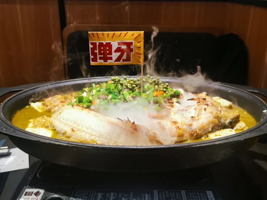 探店测评 | 九毛九首家烤鱼店：先别想着复制太二