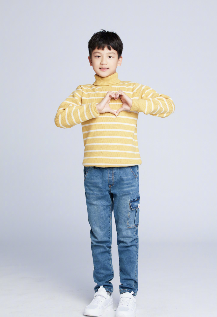 小亮仔10岁生日，田亮全家开赛车庆祝，网友却森碟森碗傻傻分不清