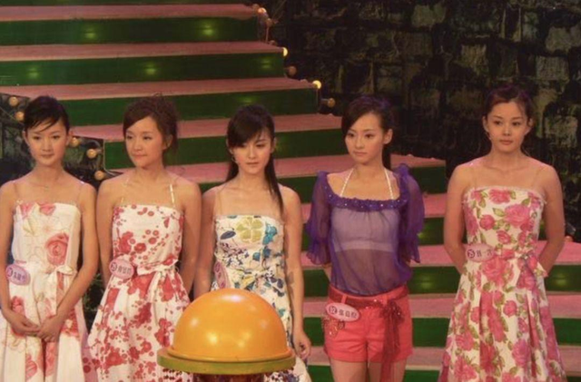 她们惊艳了时光，15位四川籍女星，个个灵气秀美，靠实力雄起