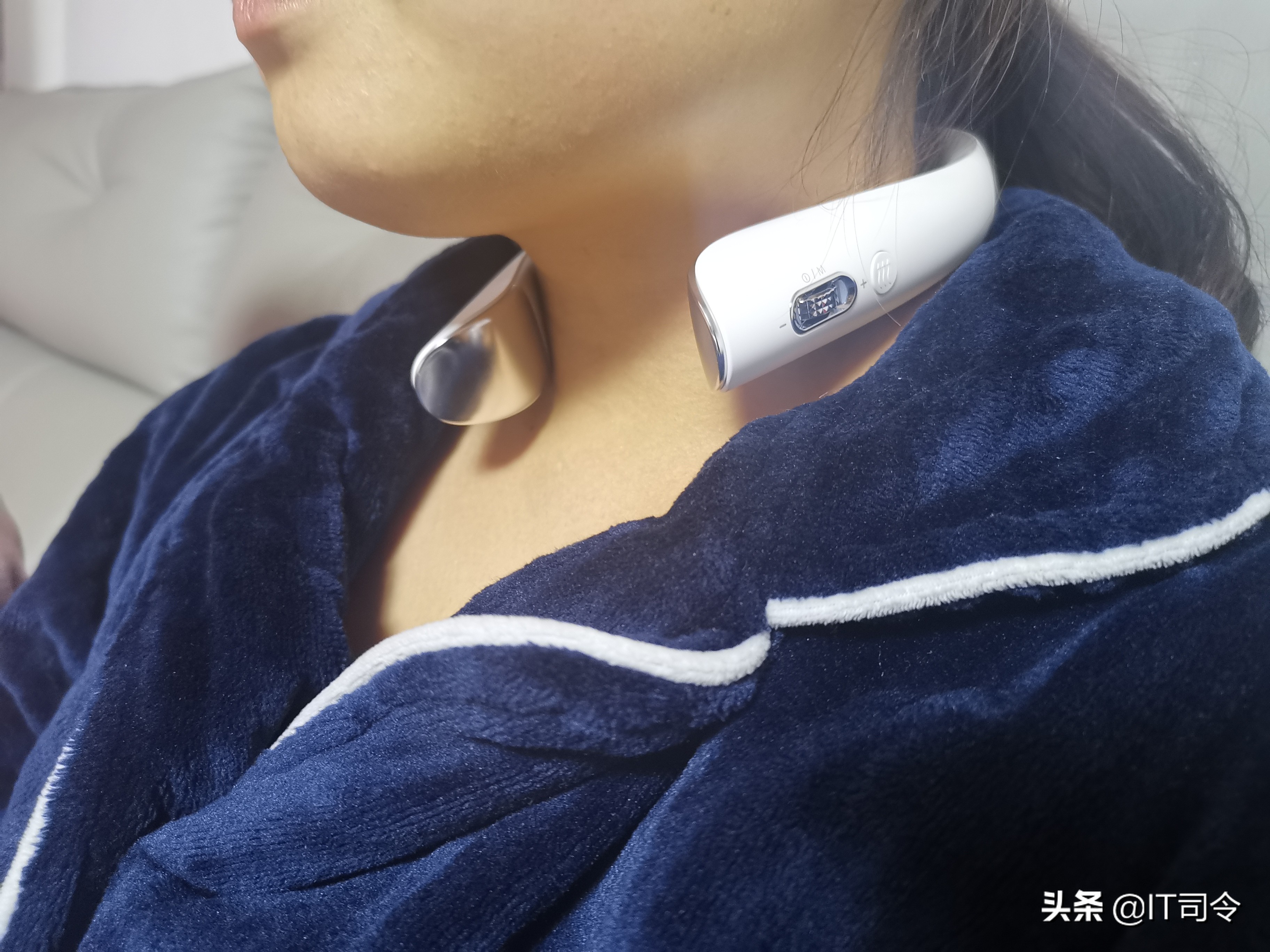 颜值高实力强，SKGK5颈椎按摩仪上手评测