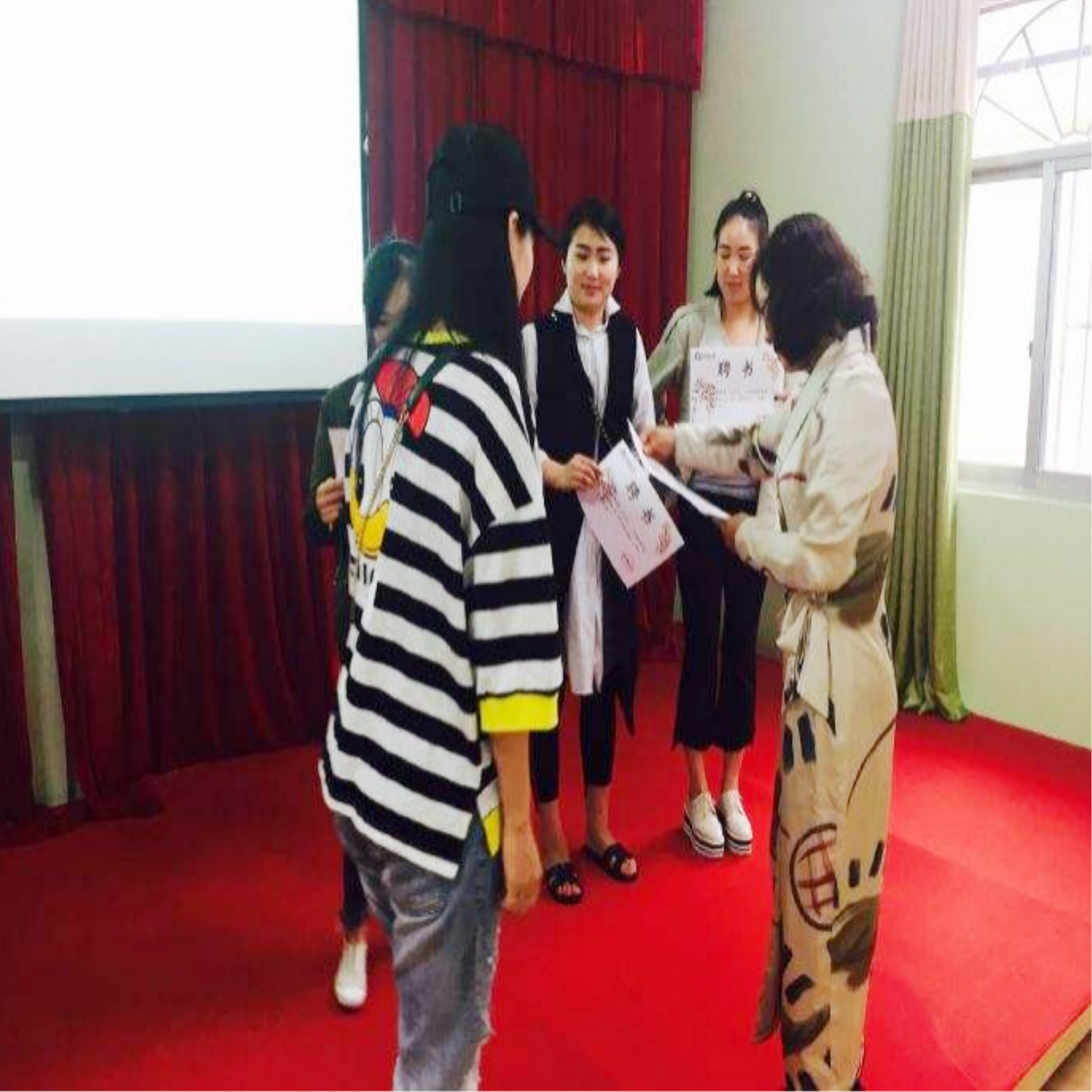 家委会是个什么样的存在？开学才一个星期，就有家长表示：很无奈