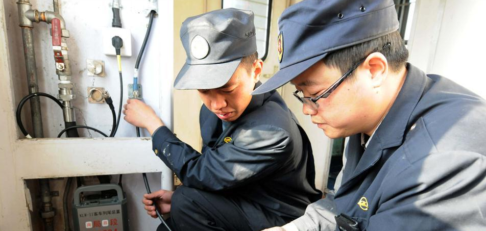 在铁路方面有发展的5个专业，待遇好薪水高，毕业或能端起铁饭碗