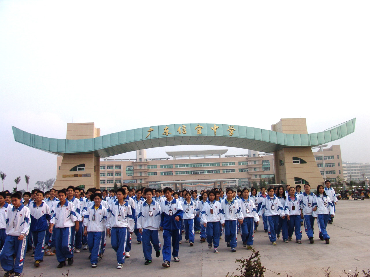 广东茂名声名远播的三大高中，2020年高考成绩对比，谁更好？