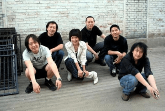 “中国第一女摇滚”的荒唐史，为了臧天朔，她真的可以丧失理智
