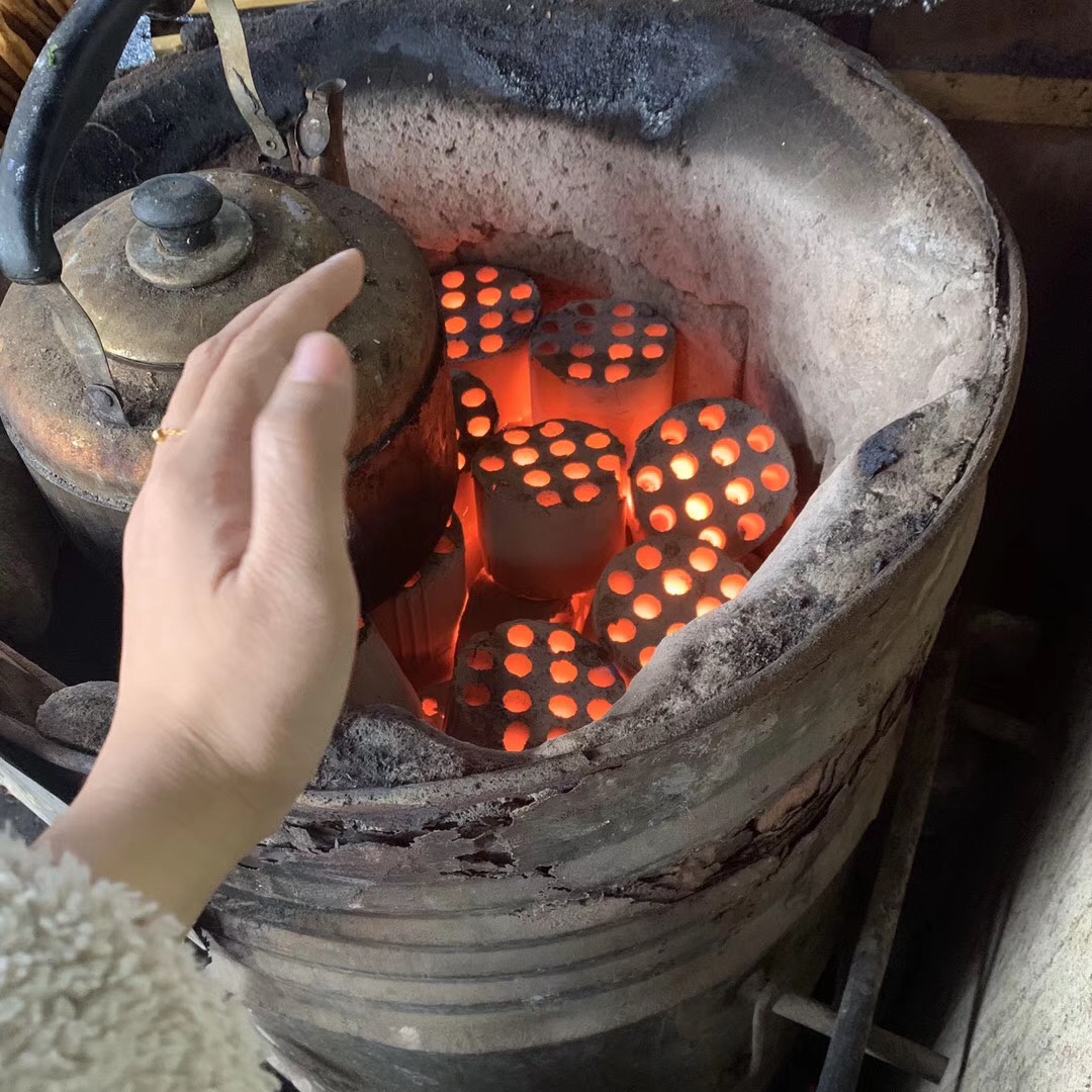 农村火炉:记忆中围着火炉烤馒头