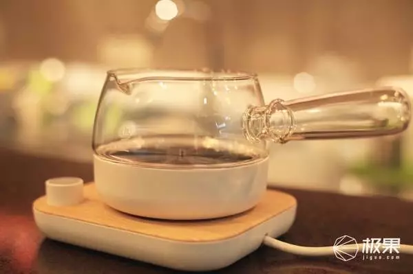 以最放松的方式品好茶，获德国红点设计奖的煮茶器，让喝茶更方便