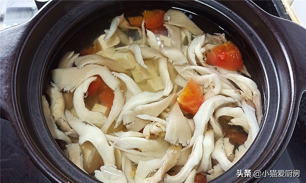 三鲜肉片汤这样做太香了，肉嫩汤鲜，冬天来一碗暖和，做法还简单