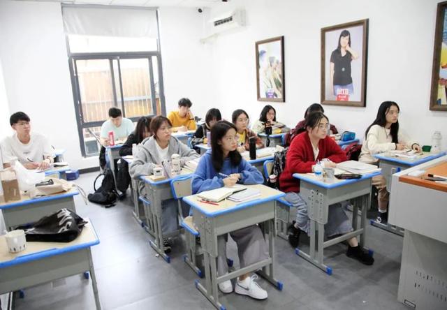 高考不用考英语？嗯！你还可以选考其他5个语种