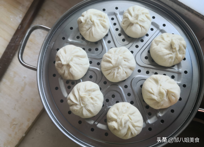 包肉包子，学会和面和调馅，牢记几个窍门，包子鲜香松软比买的好