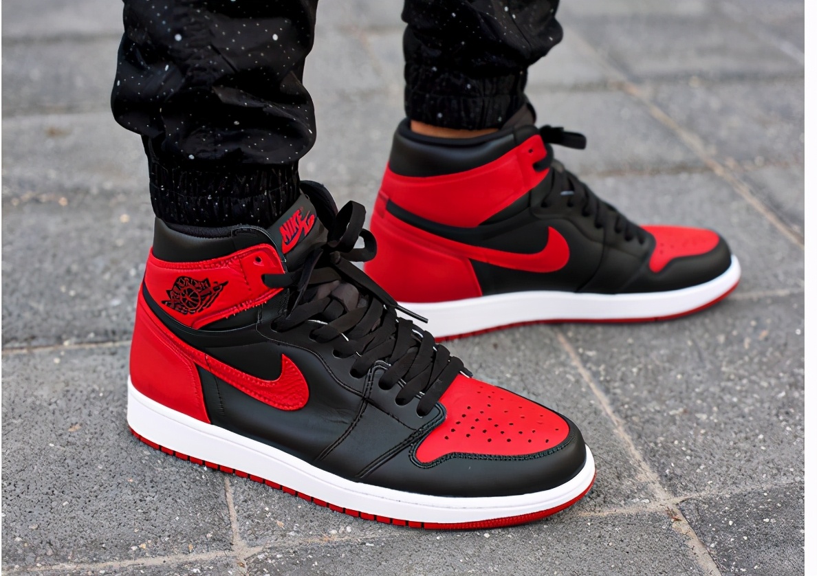 什么是ajaj和耐克的区别