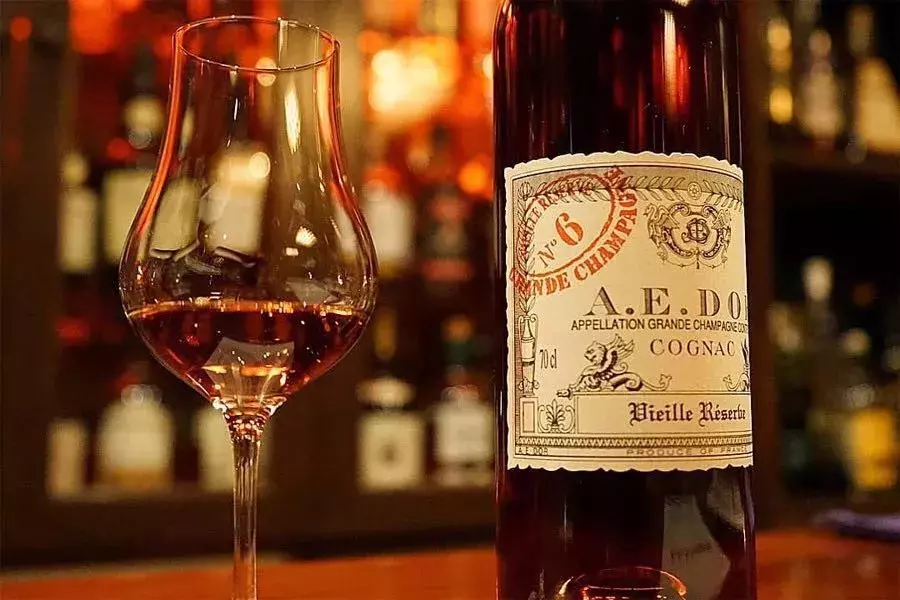 为什么很多威士忌、白兰地的酒精度是40% abv？