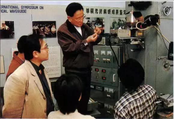 一位纯粹的科学家——追忆上海大学名誉校长、终身教授黄宏嘉院士