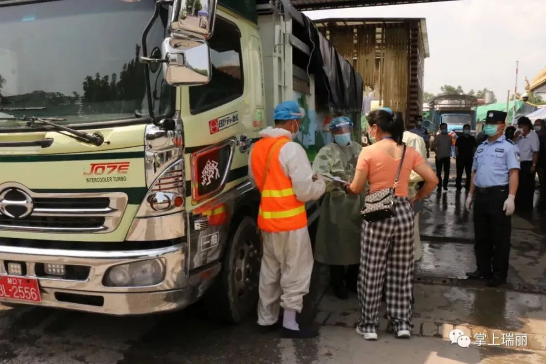 邻国纷纷“爆炸”，瑞丽死命扛住