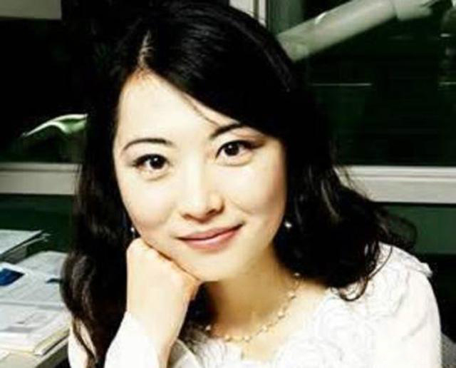 14岁750分考入清华，现居美国，记者问其何时回国？她委婉拒绝